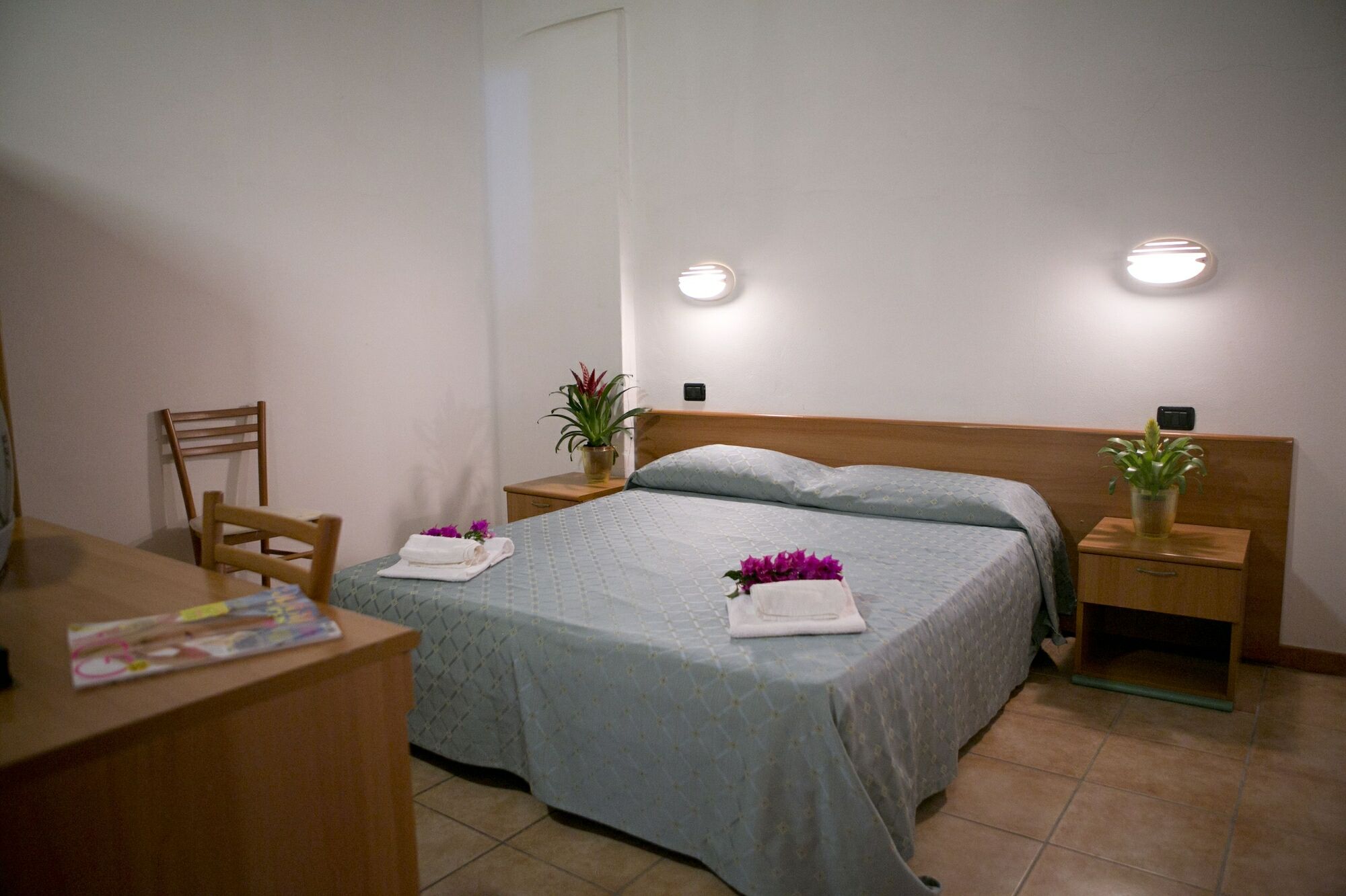 Villaggio Borgo Marino Дзамброне Екстериор снимка